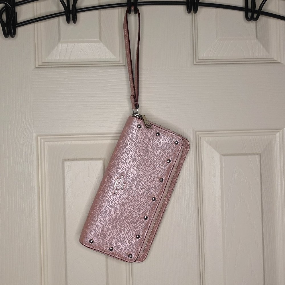 Coach- Pink Leather Wristlet